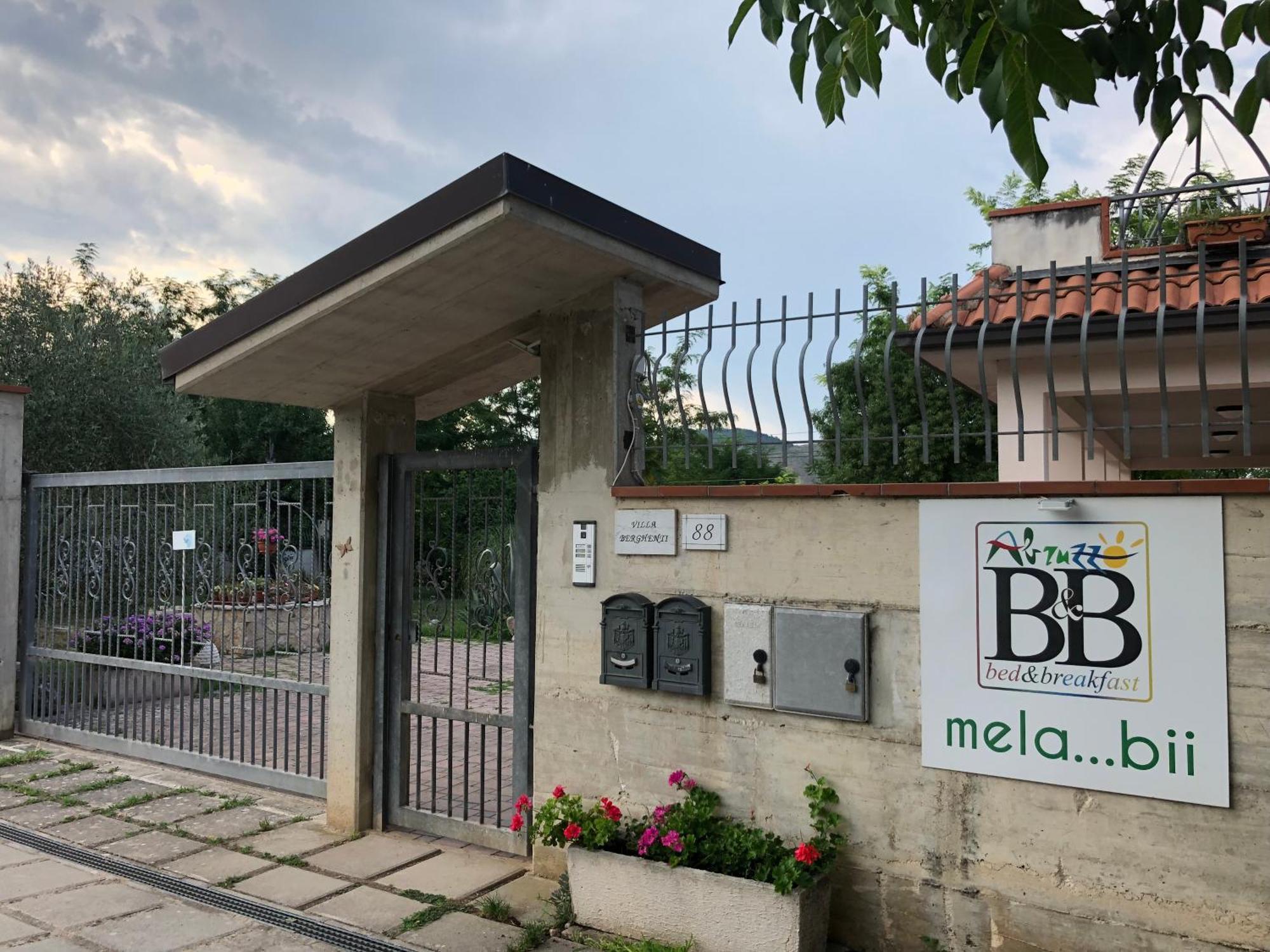 Bed and Breakfast Mela__Bii Sulmona Exterior foto